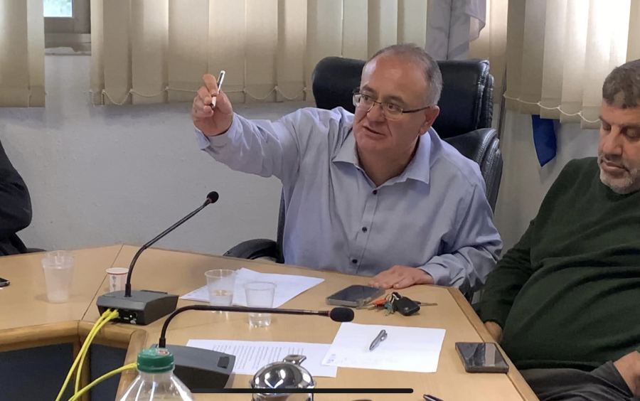 اجتماع طارئ في الطيرة: اضراب شامل غدًا